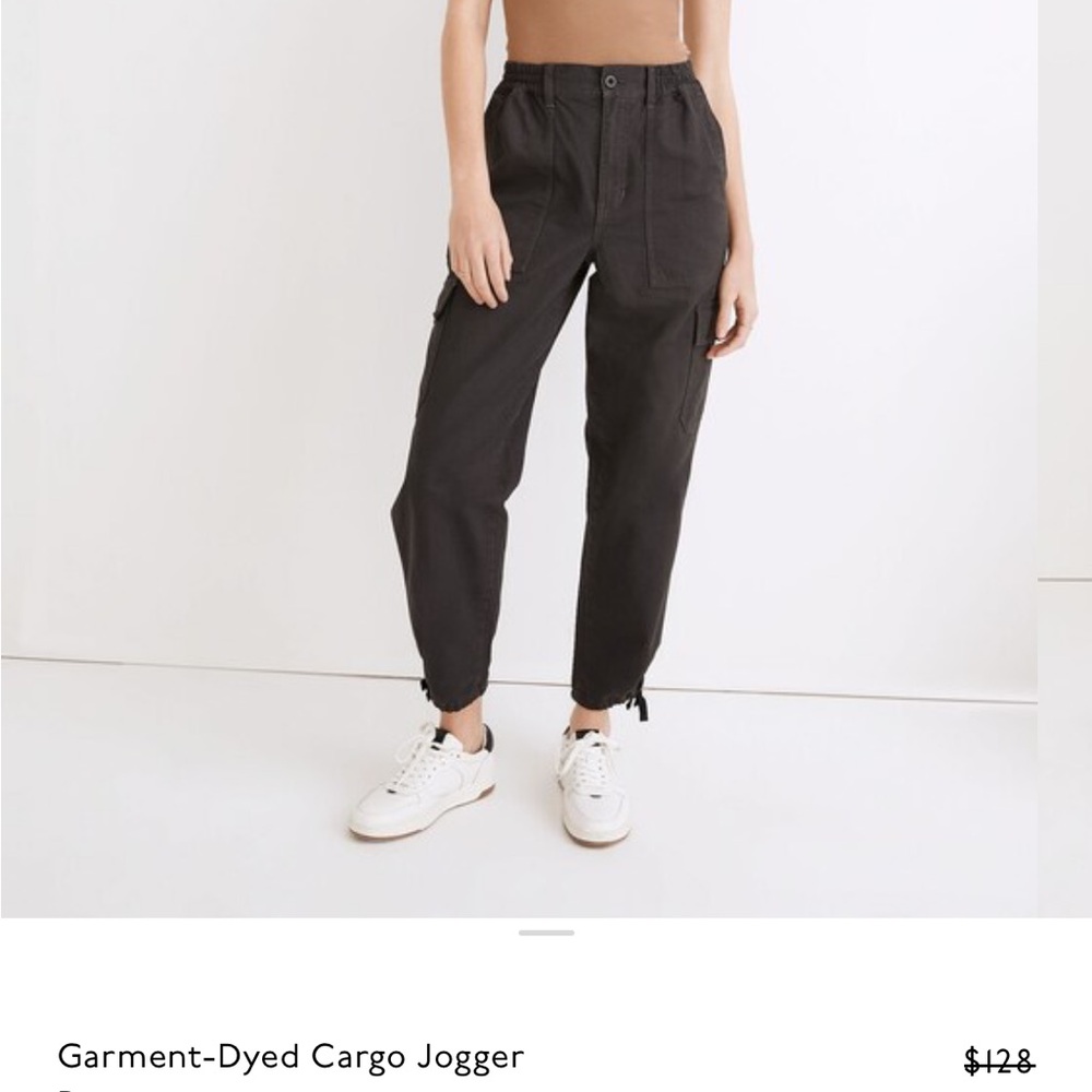 New With Tags Madewell Garment Dyed Cargo Jogger. Black Coal. Size 28.